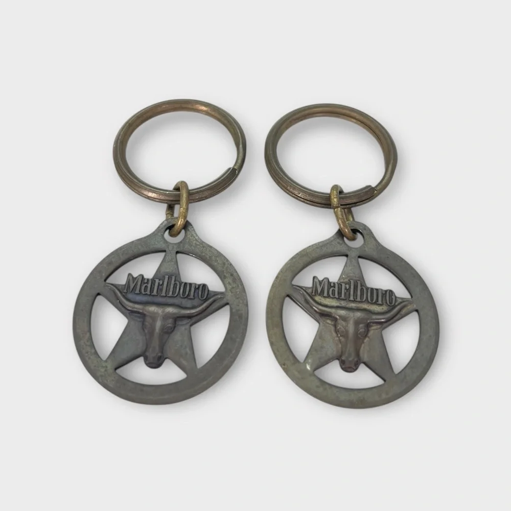 Marlboro Solid Brass Key Chains Star Logo Western Cattle Head Lot Of 2 Heavy - Picture 1 of 5